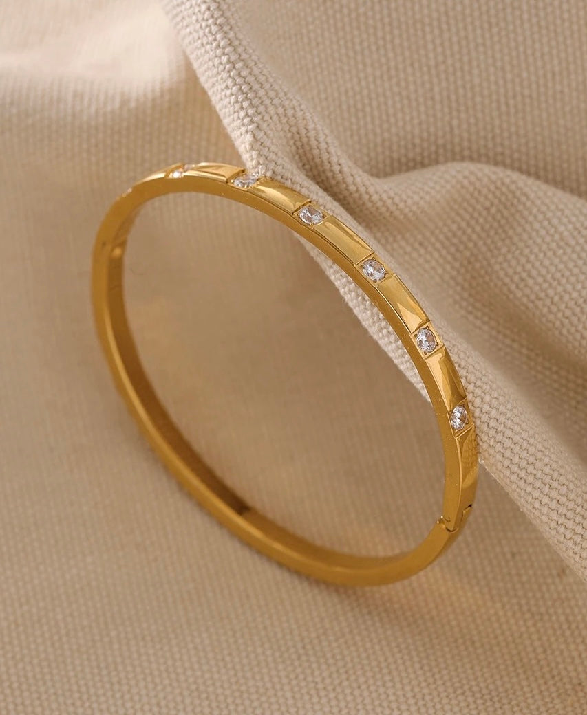 Anor 18k gold plated